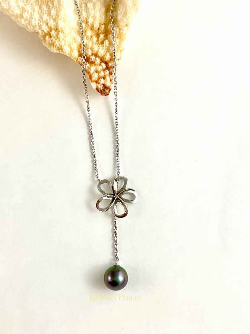 Floating Flower with Tahitian Pearl Necklace