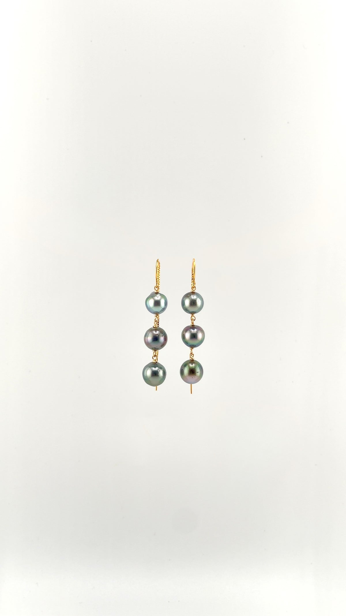 6 Tahitian Pearl Threader Earring