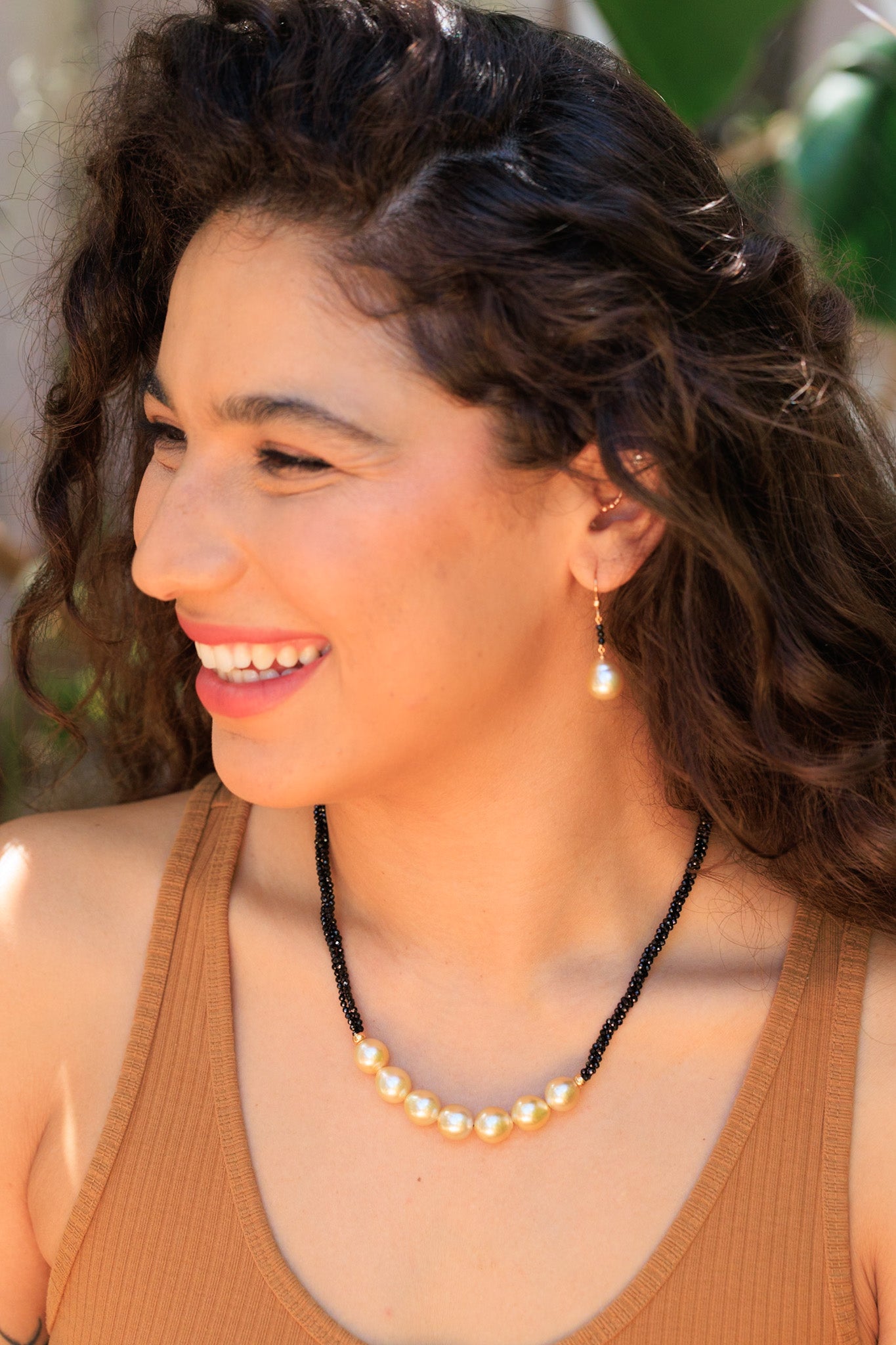 South Sea Lei 'Iwa Necklace