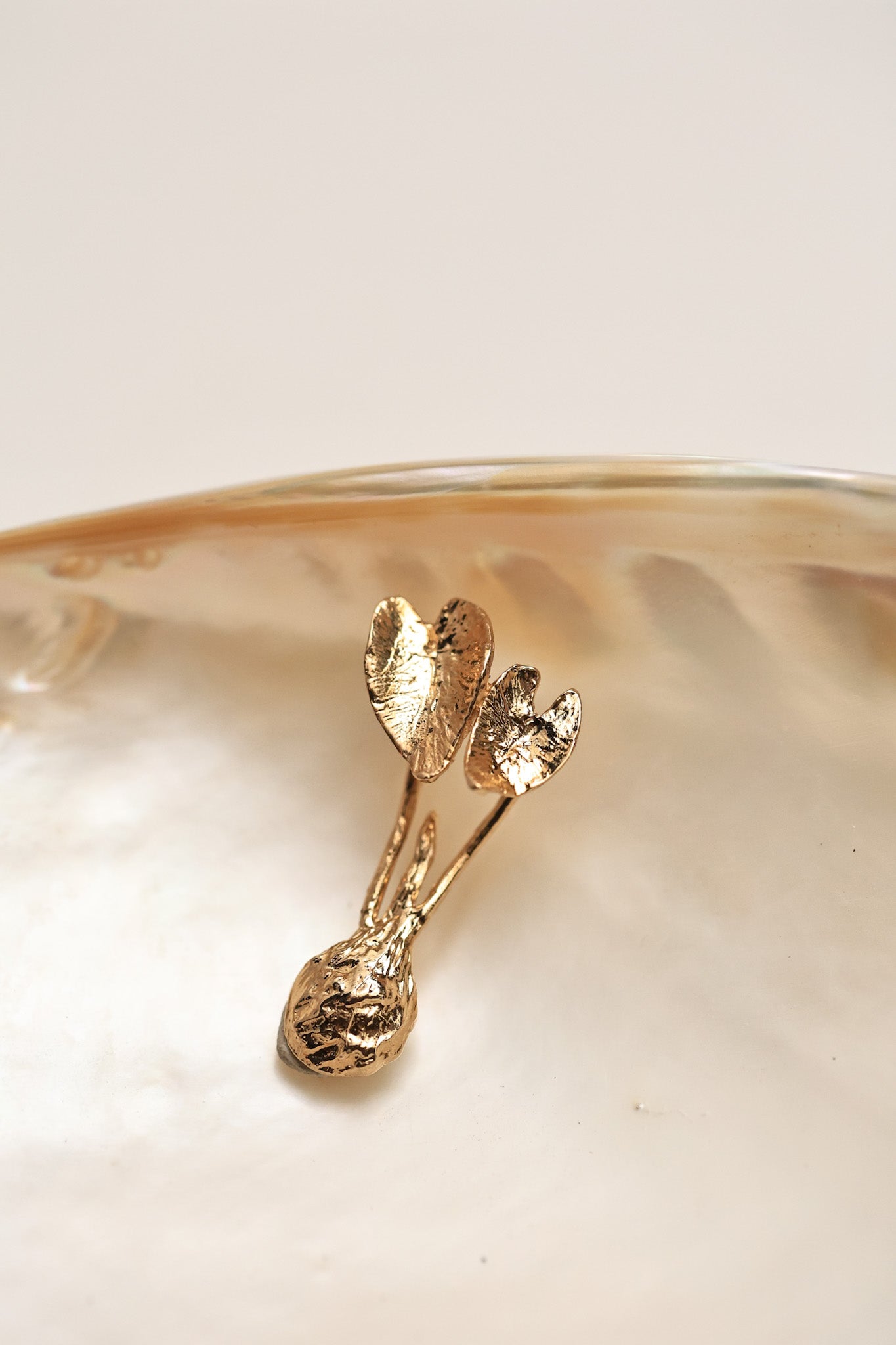 14kt Hāloa Pendant