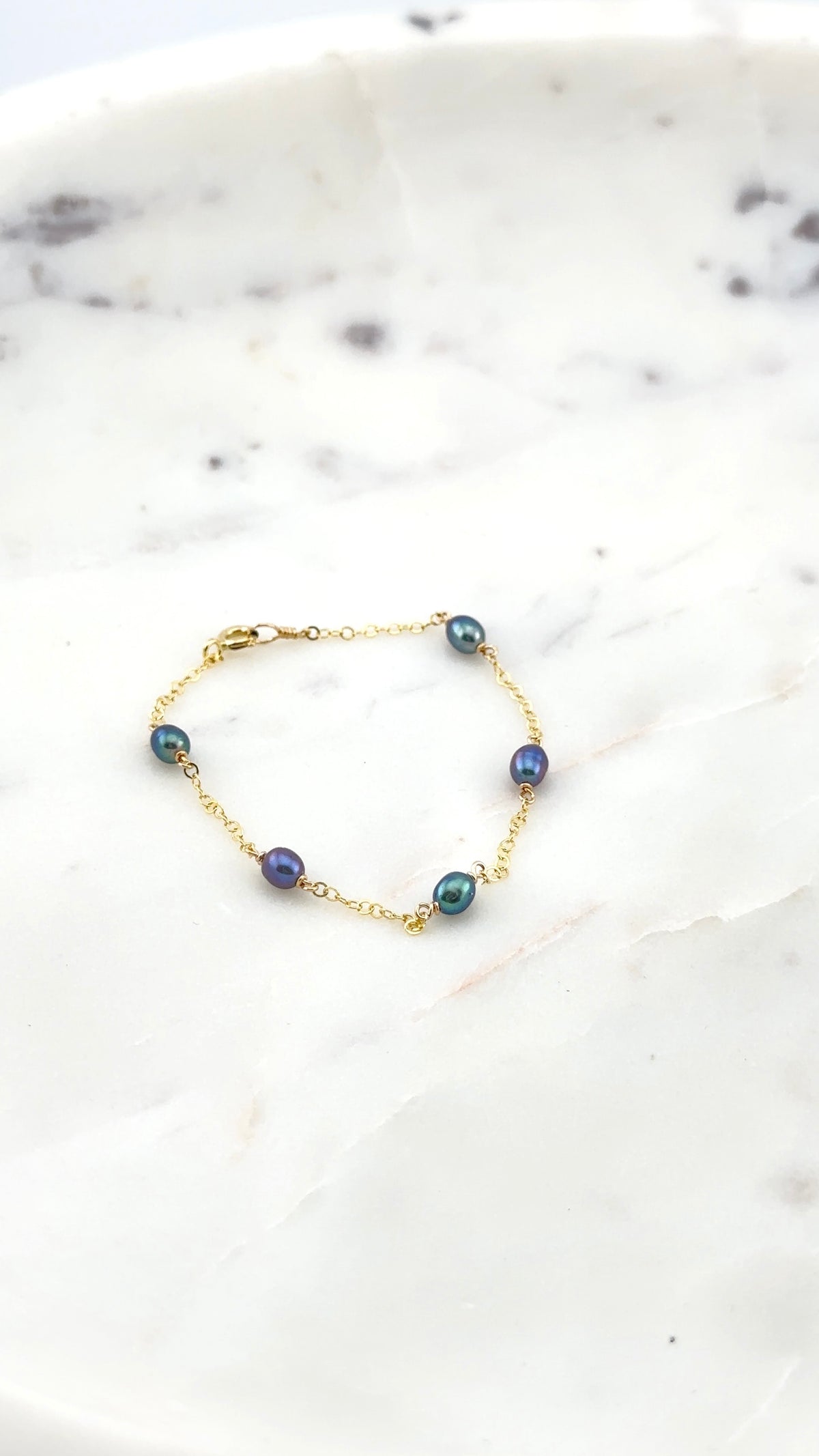 Hilo Bracelet