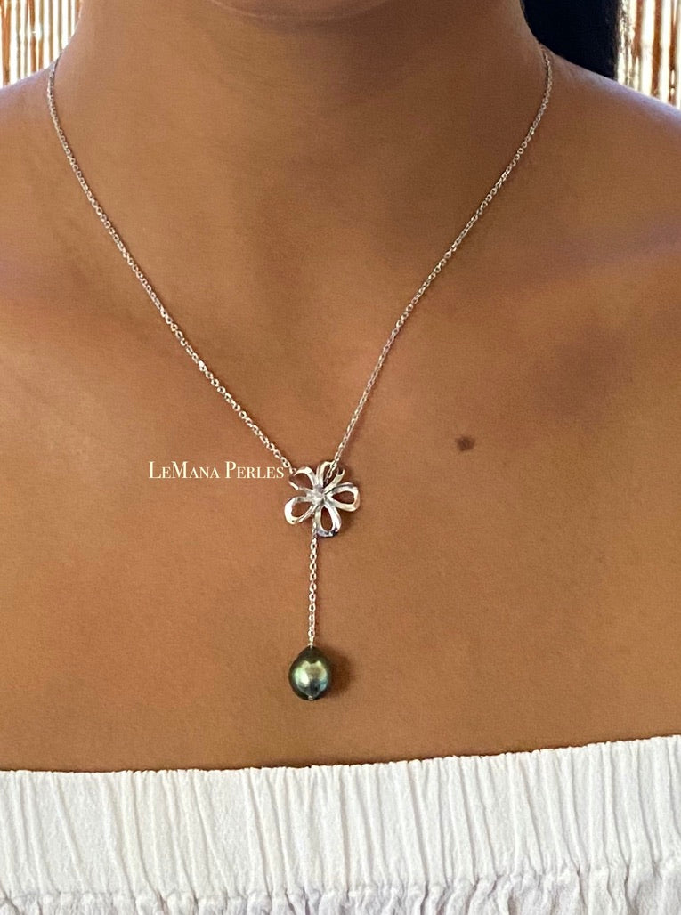 Floating Flower with Tahitian Pearl Necklace