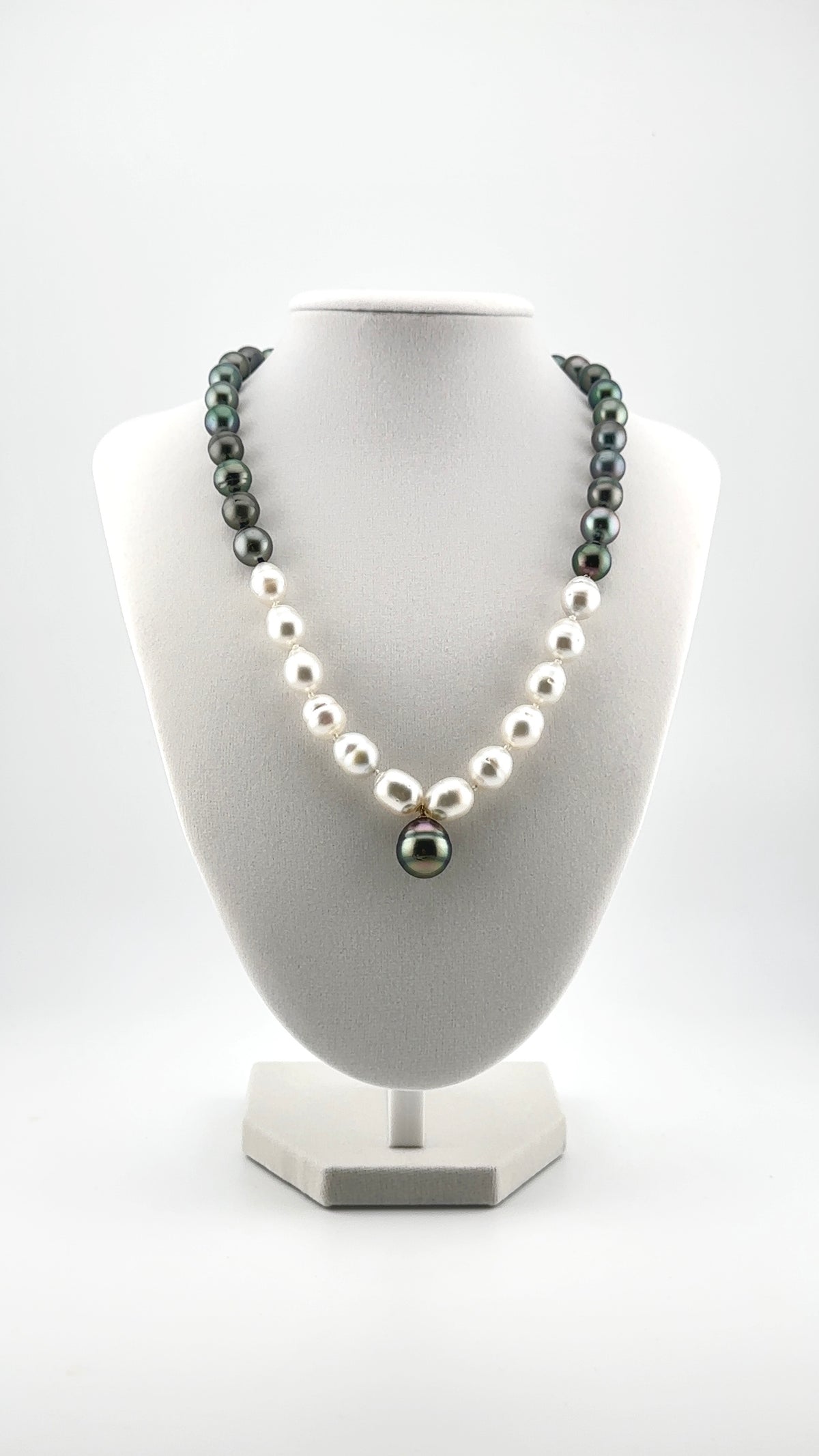 Tahitian and South Sea Strand
