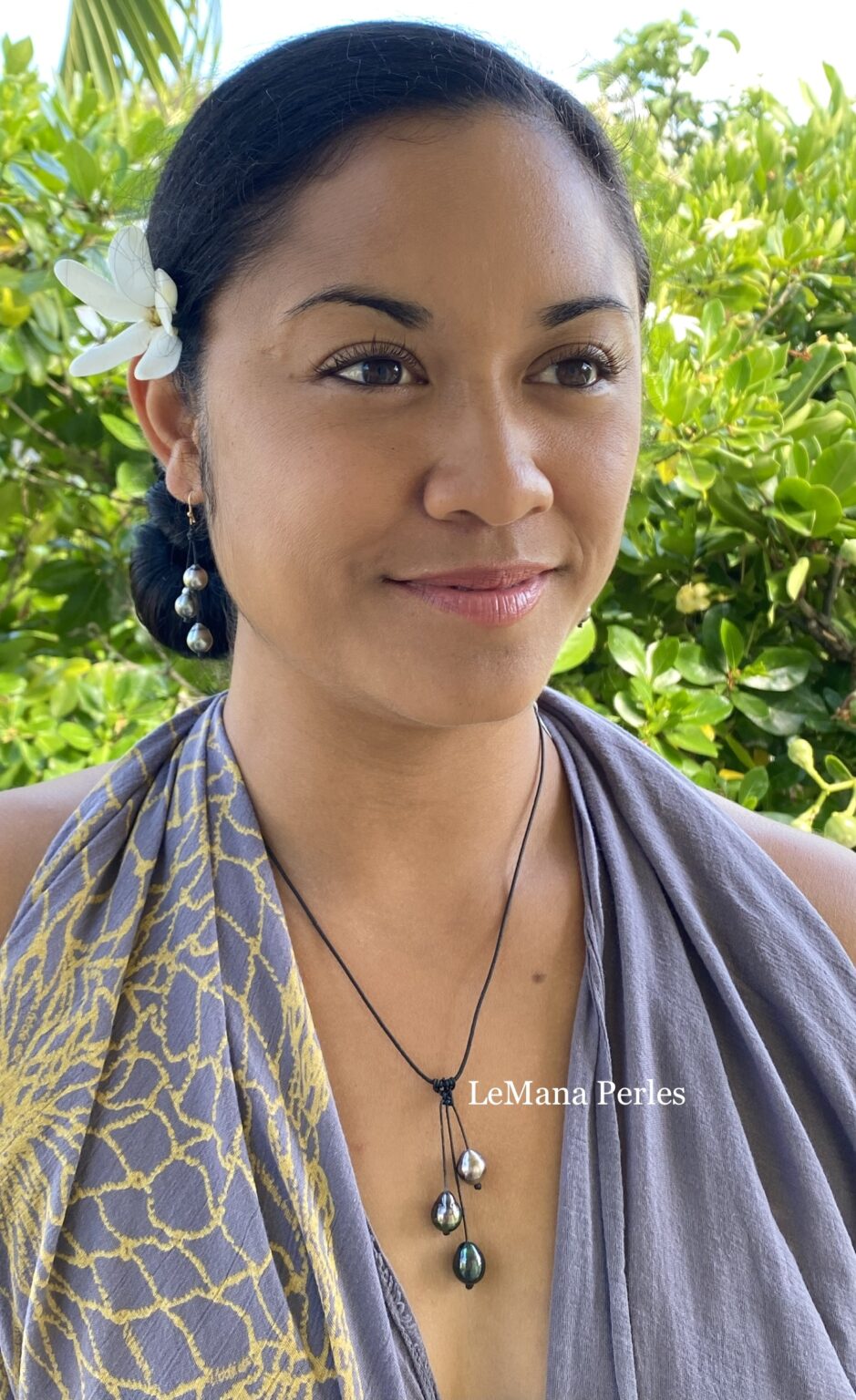 Ka Wai- 3 Tahitian Pearl Polycord Dangle Earring