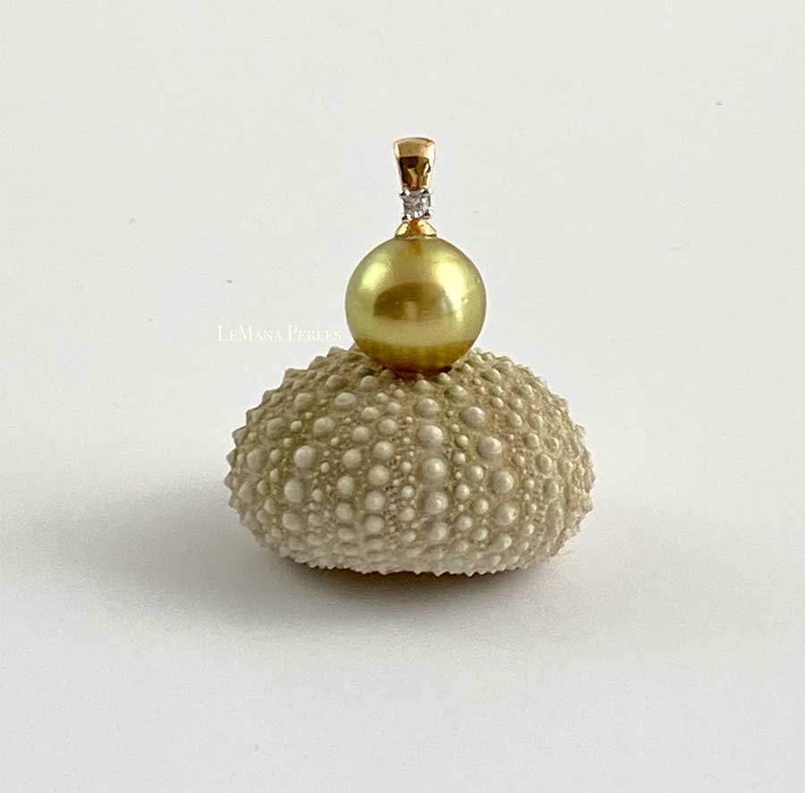 Diamond Pearl Pendant