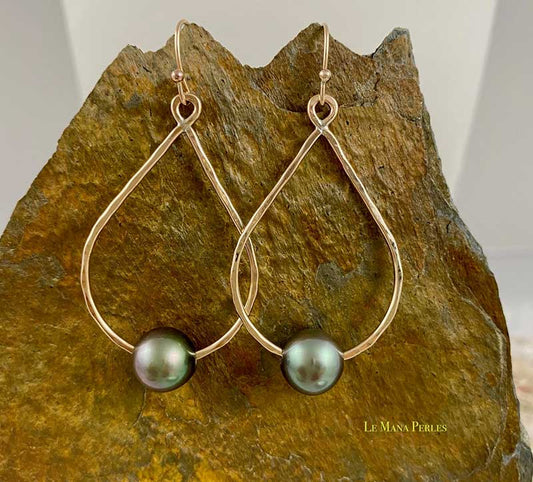 Lana Hoop Tahitian Pearl Earring
