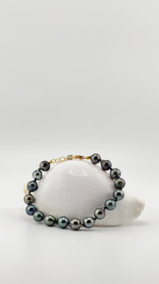 Teardrop Strand Bracelet