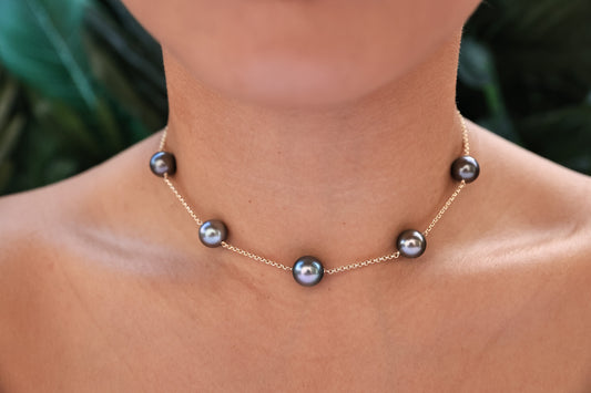 14kt 5 Pearl Station Necklace