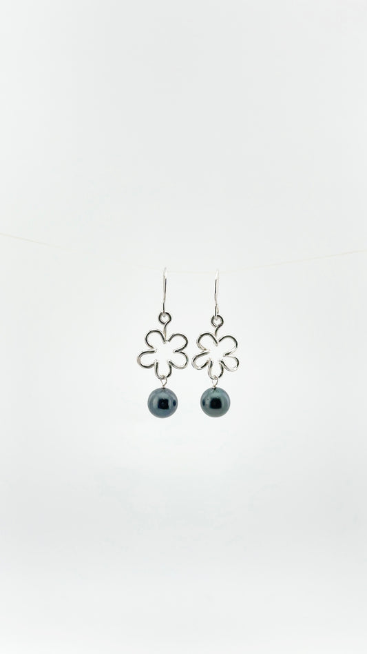 Sterling Silver Pua Earring