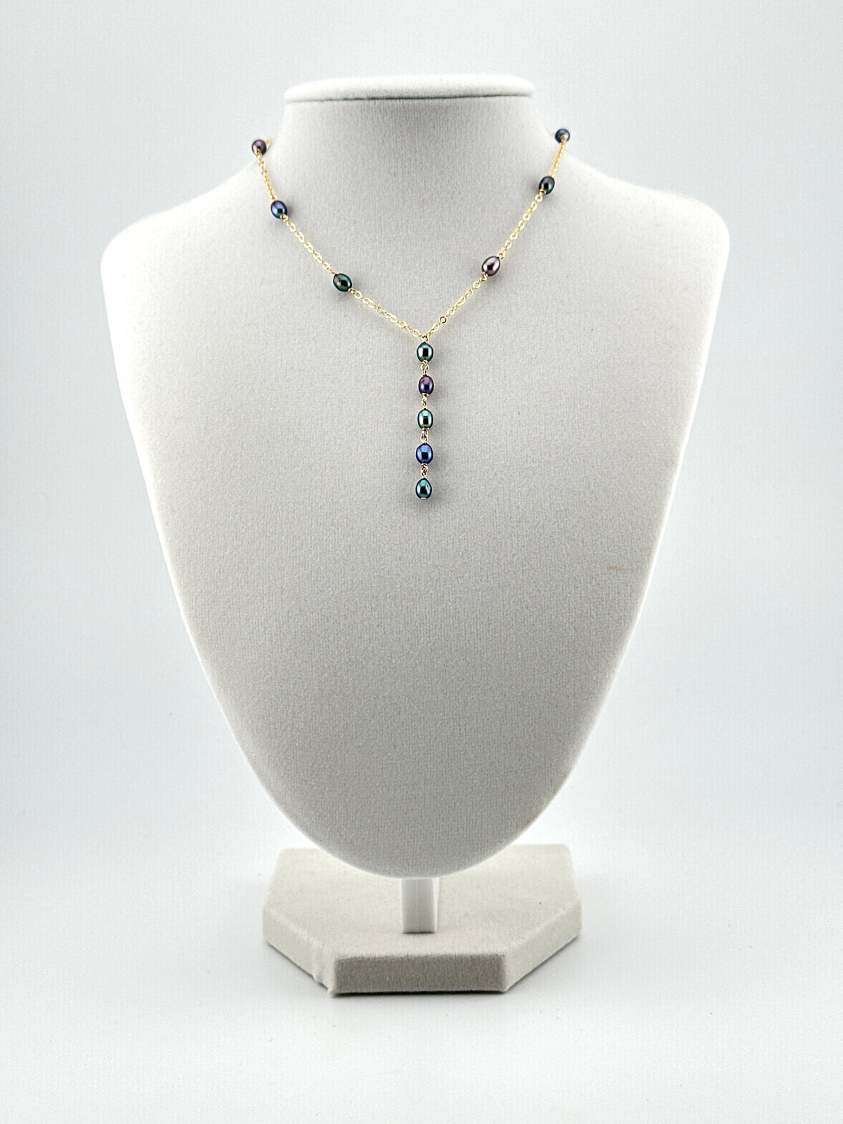 Hilo Lariat