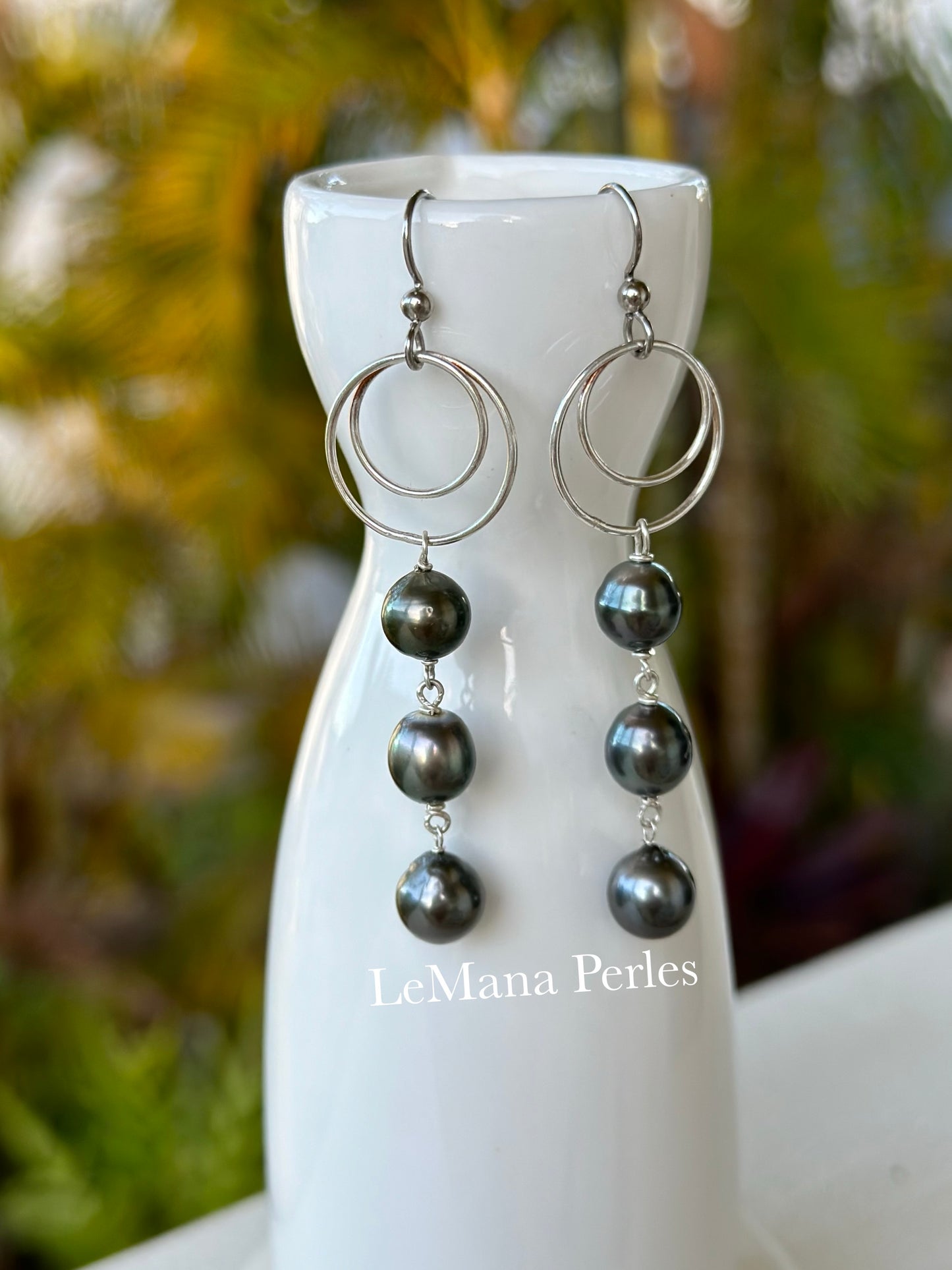 Mahina 3 drop Tahitian Pearl Earring