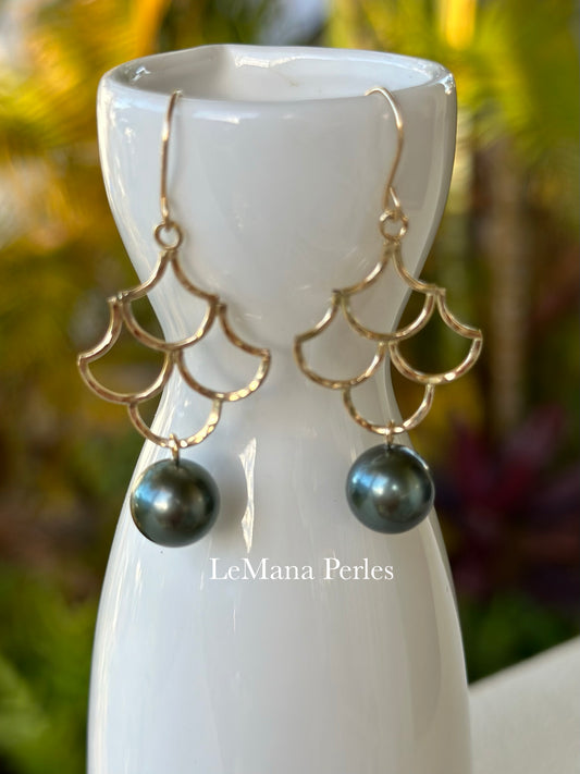 Naha Wai Tahitian Pearl Earring