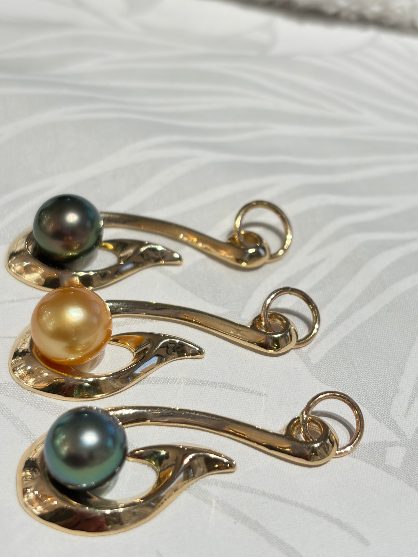 14kt Makau Pendant