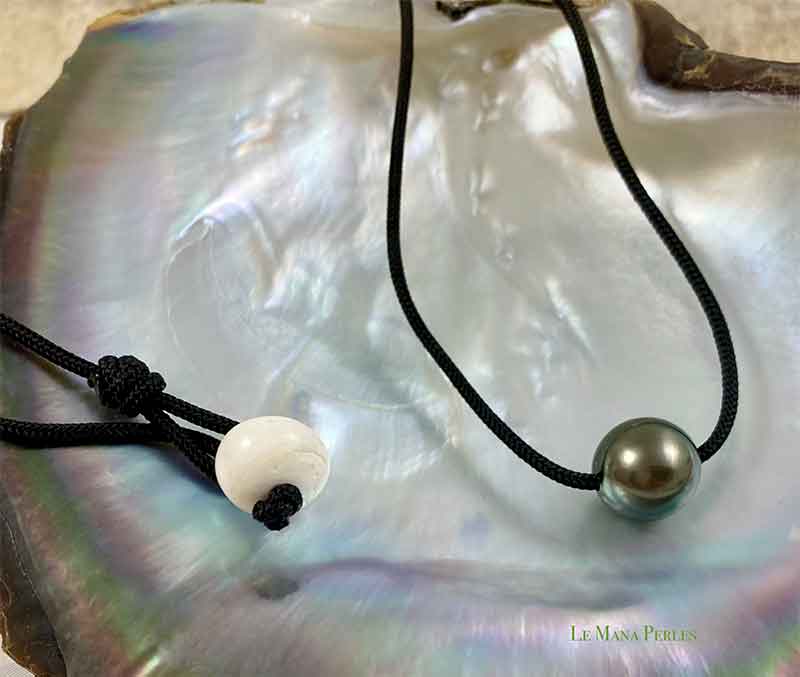 Tahitian Pearl Floater on Polyester Nylon Cord