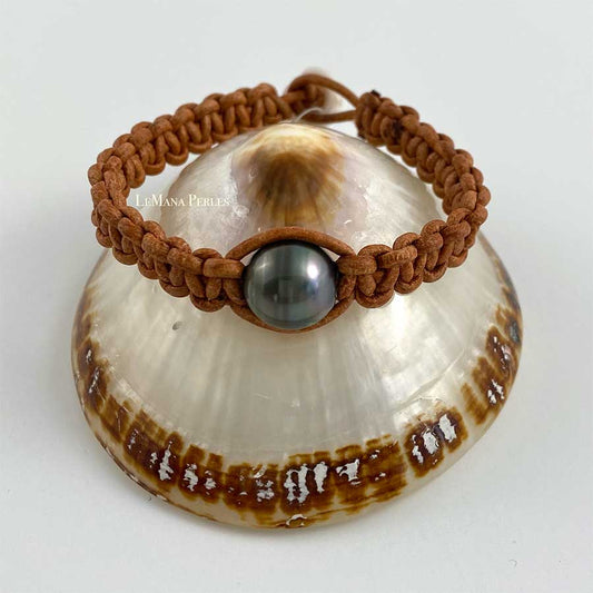 Brown Leather Single Tahitian Pearl Shamballa Bracelet