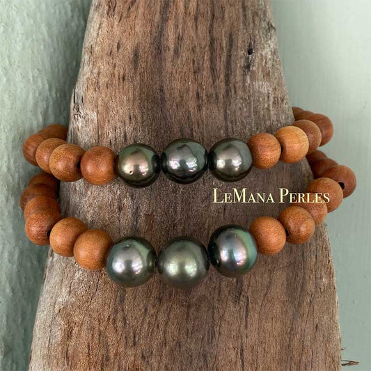Sandalwood beads with Three Tahitian Pearls Stretchy Bracelet